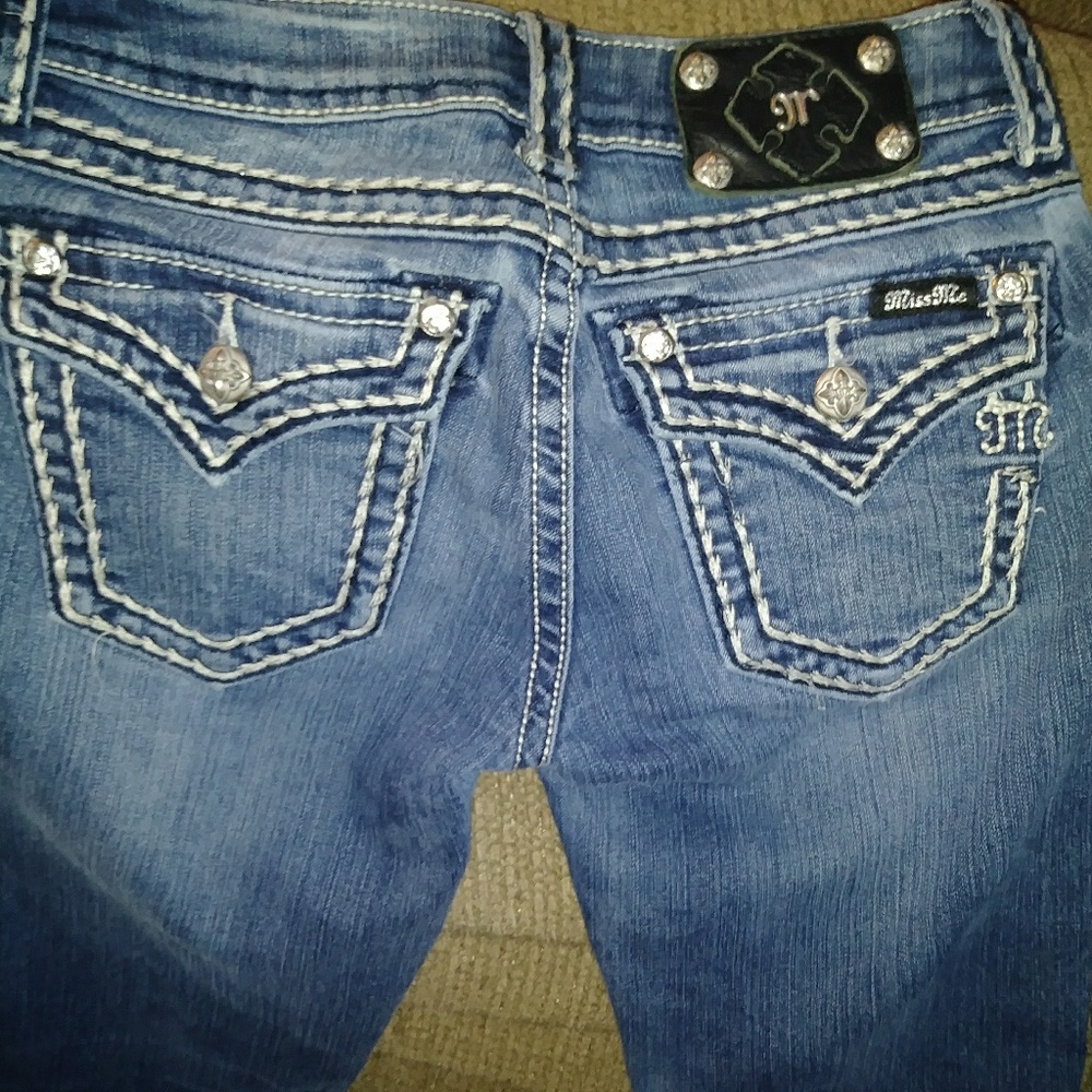 Miss Me jeans 2 pairs sizes 26 and 27 - Picture 3 of 6